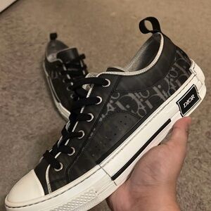 Dior B23’s Low